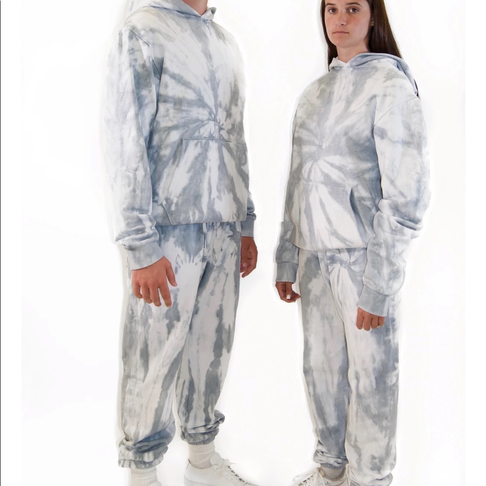 brown dyed girl grey tie dye sweatsuit!